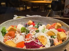 老教堂沙拉-JINNS锦时 steak&pizza(浸信会礼拜堂旧址店)