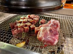 -肉甲韩国木炭烤肉(新壹街1店)