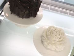 -潮一不贰·法式甜品·生日蛋糕·西式简餐(外滩店)