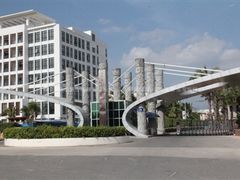 -三亚航空旅游职业学院