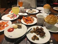 -四海一家自助餐(益田假日广场店)