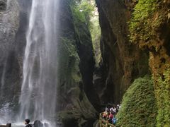 -龙水峡地缝景区