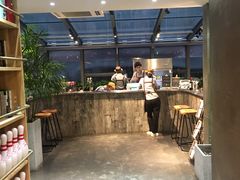 -HIGH FIVE哈福手工汉堡(桂林路店)