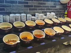 自助调料区-云中鱼蒸汽石锅鱼(浦东食品城店)