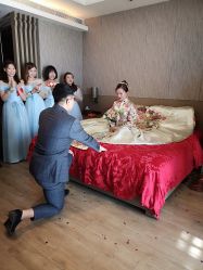 -艾朵婚纱