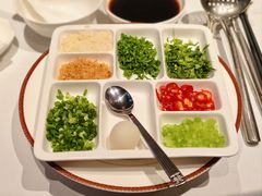 -洋房火锅(上海新天地南北里店)