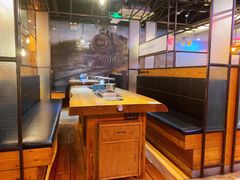 卡座-河坝烧烤串城(银亭路店)