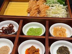 -鲁采LU STYLE(新天地店)