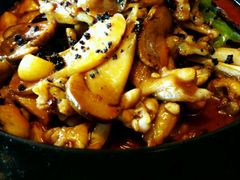 -云海肴·汽锅鸡·云南菜(天山百盛优客店)