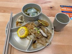 -素满香·全民食养自助(长宁龙之梦店)