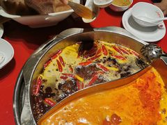 鸳鸯老火锅-山城辣妹子(定福庄店)