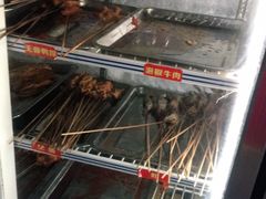 -灌县老妈砂锅串串香(万科红生活广场店)