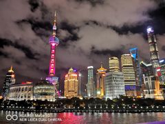 -黄浦江游览十六铺3号码头网红自助餐