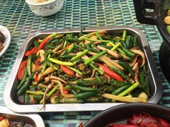 -去吃小龙虾·江湖菜·烧烤(南滨路店)