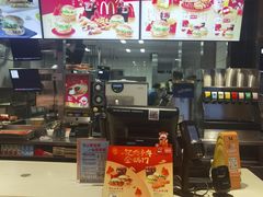 -麦当劳(常山服务区得来速店)