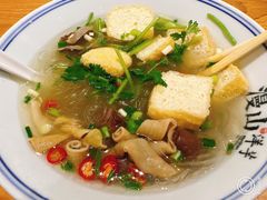 鸭血粉丝汤-漫山洋芋(大悦城店)