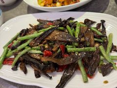 -闫府私房菜(恒隆店)