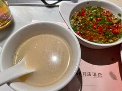 -尚尚仙·酸汤猪手·猪肚鸡火锅(华联万柳购物中心店)