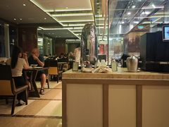-大中华希尔顿酒店-念自助餐·嗨啤·小龙虾