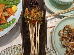 -嗨辣小聚·盘锦河蟹·海鲜烧烤龙虾(盘锦十年好店)