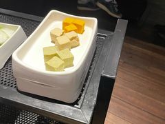 冻豆腐-左庭右院鲜牛肉火锅(新梅广场店)