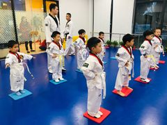 -金载勋跆拳道场(玲东花园店)