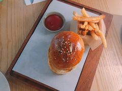 特制牛肉汉堡-EN SPACE恩空间