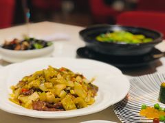 酸菜炒牛肉-好上好叶记海鲜舫(丰庆公园店)