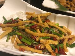 干煸藕丝刁子鱼-湖锦酒楼·32年地道湖北菜(光谷店)