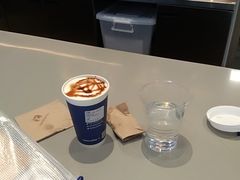 -瑞幸咖啡(外滩SOHO店)