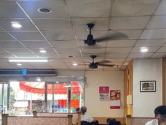 -裴越南小吃(精武店)