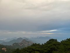 -黄山光明顶山庄