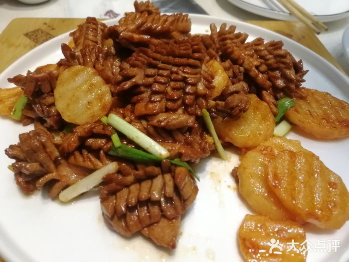 闫府私房菜·百年鲁菜(恒隆店)爆炒腰花图片