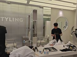 -PE SALON