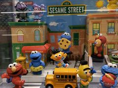 -泡泡玛特POPMART(蓝色港湾店)