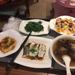 -臻康乃馨月子中心(集美店)
