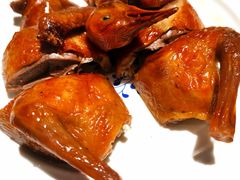 金牌脆皮乳鸽-味可道美食坊(福基路店)