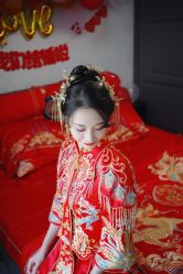 -艾朵婚纱