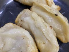 -黄阿姨锅贴大王(万航渡路店)