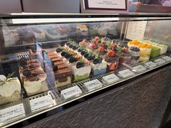 -W COLLECTIVE  DESSERT SHOP