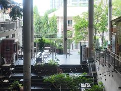 -ROAST coffee & eatery