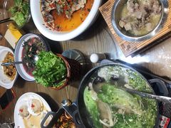 -胡胖子有点味·湘鄂菜(花桥中百仓储店)