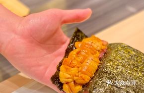 Sea Urchin Tuna Hand Roll Deluxe