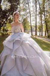 -Renee芮亦婚纱(原丽莎)
