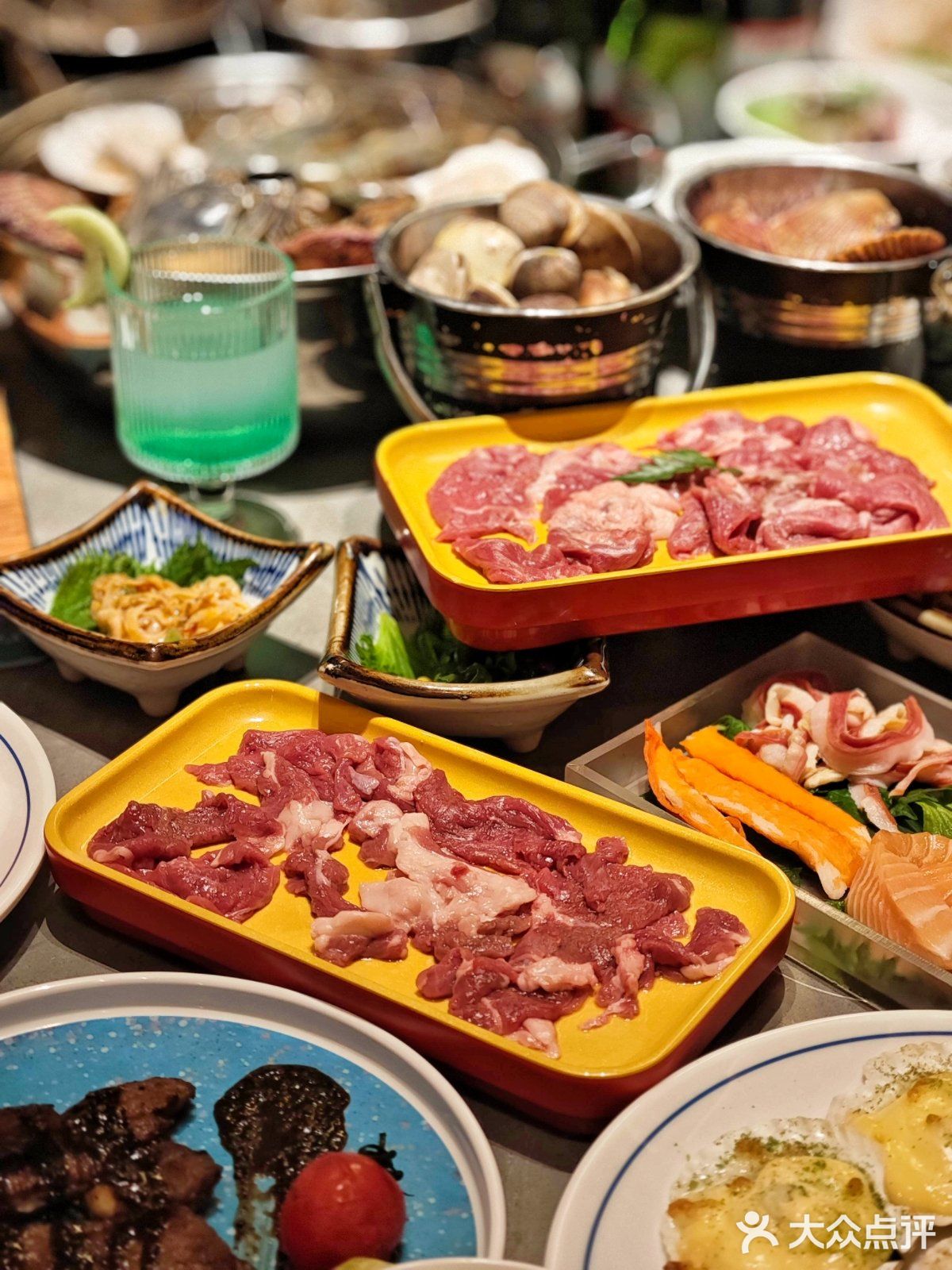 德式啤酒[啤酒]都能畅饮‼️谁家自助🍱200不到吃遍全球😋