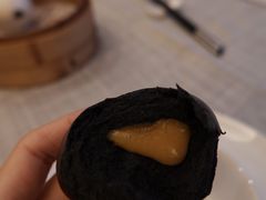 特色流沙包-潮府馆·非遗潮州菜·世纪公园(新国际博览中心店)