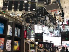 -钟书阁(群光广场店)