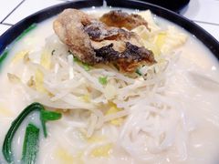 浓汤鱼汁小锅米线-肥汁米蘭香港米线(长宁来福士店)