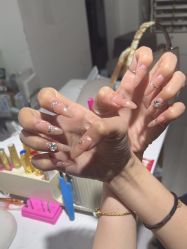 -瞧·享轻奢美甲美睫