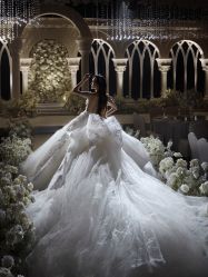 -伯瓷皇后婚纱艺术空间